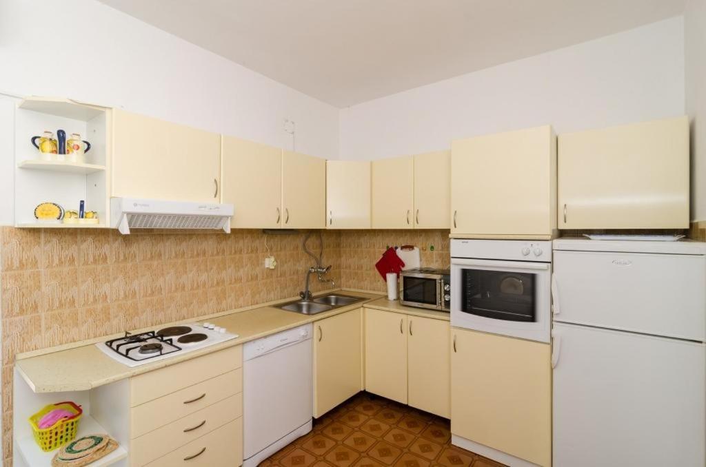 Potomje Holiday Home Blue Vineyard מראה חיצוני תמונה